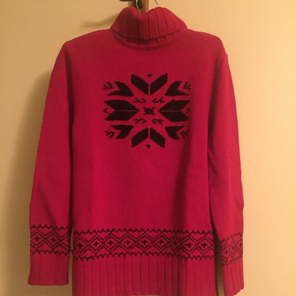 Christmas/Winter Medium Red Casual Corner cotton sweater with black snowflake